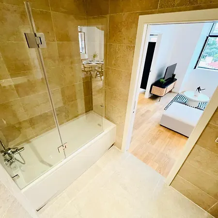 Pink House Ii Beautiful 2 Bedroom Flat In City Center * Lisbon