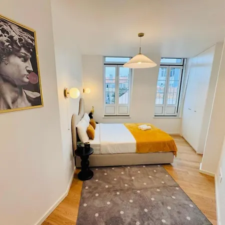 Pink House Ii Beautiful 2 Bedroom Flat In City Center Lisbon