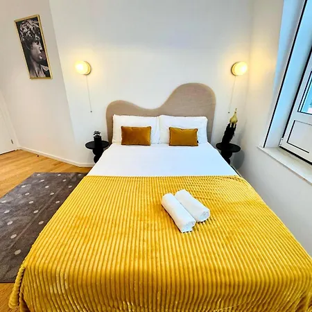 Pink House Ii Beautiful 2 Bedroom Flat In City Center * Lisbon