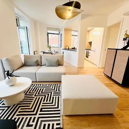 Pink House Ii Beautiful 2 Bedroom Flat In City Center * Lisbon
