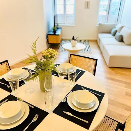 Lejlighed Pink House Ii Beautiful 2 Bedroom Flat In City Center