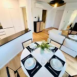 Pink House Ii Beautiful 2 Bedroom Flat In City Center Daire